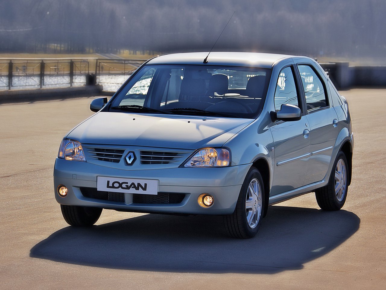 renault-logan-2004-2009-sedan