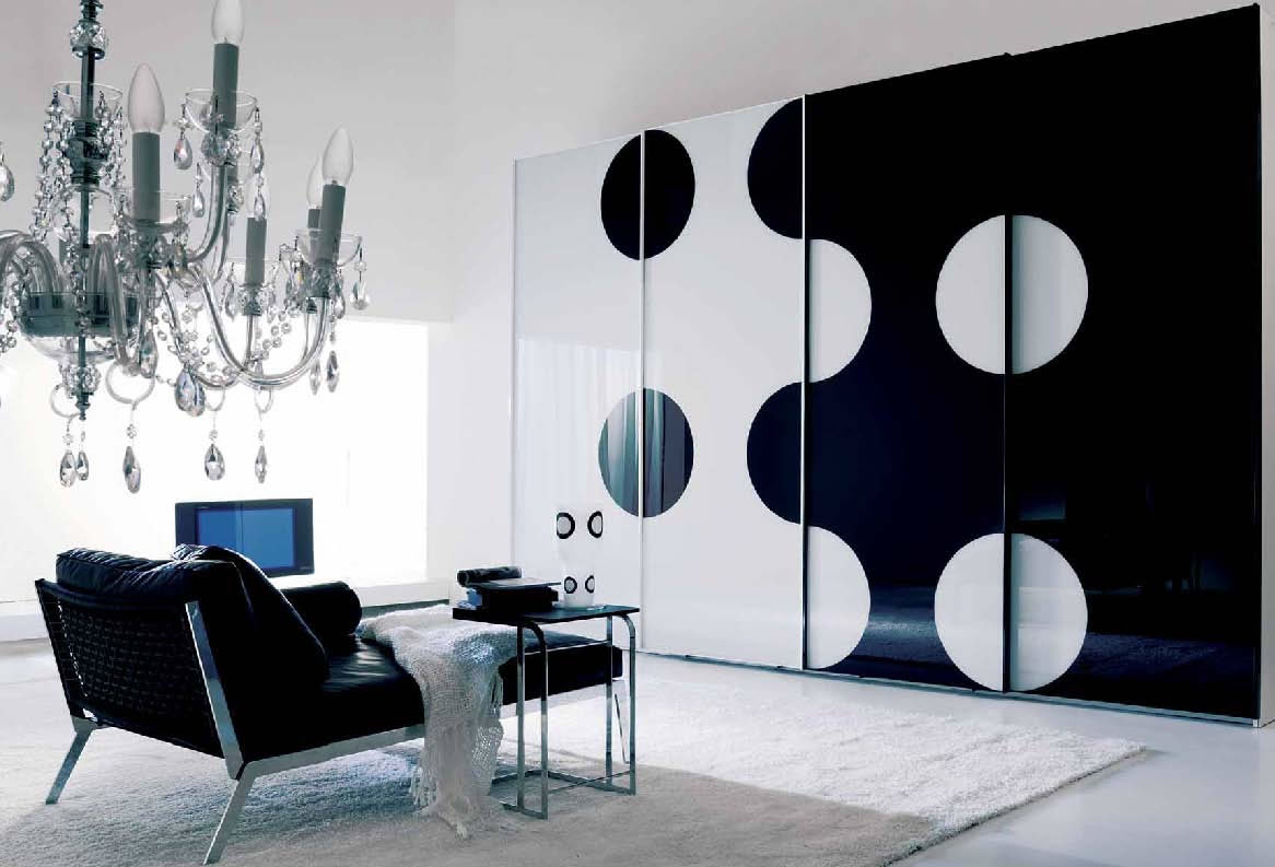black-mirrored-glass-bedroom-furnitu-1