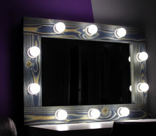 Зеркало для коридора с подсветкой